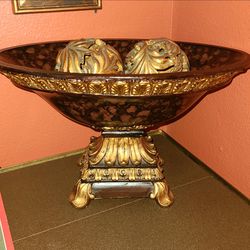 Victorian Style Resin (Wood Look) Brown with Flowers Planter Stand and bolls decore