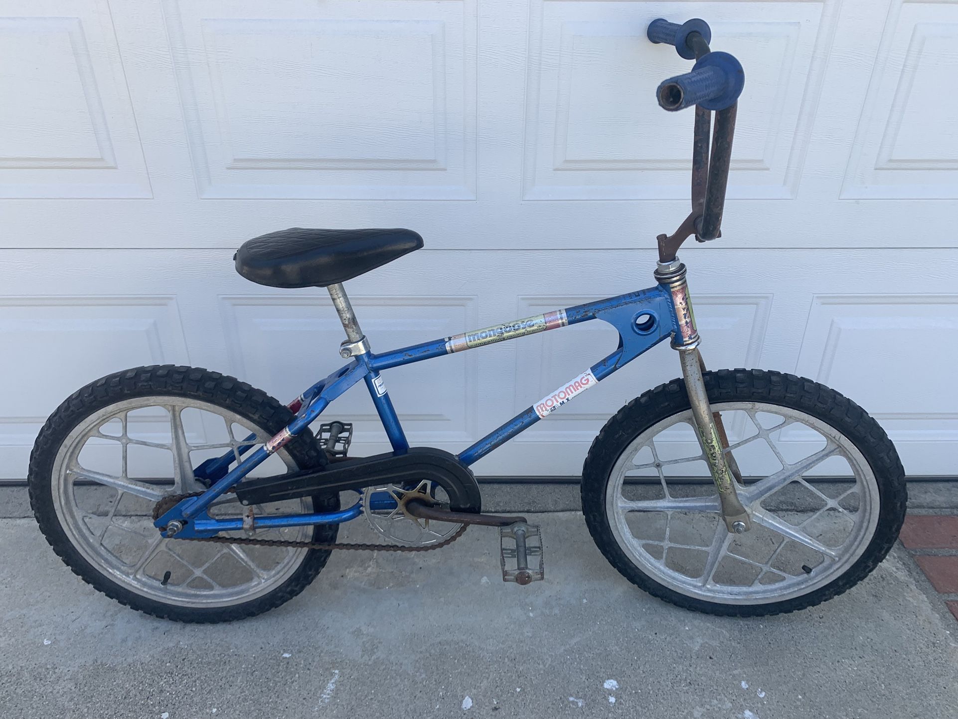1979 MONGOOSE MOTOMAG Old School BMX Bicycle 100 % Original Motomags , Ashtabula And OG Chainguard .