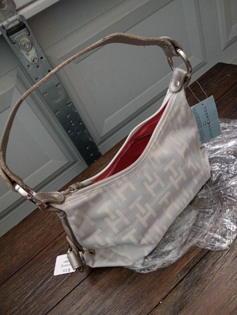 Tommy Hilfiger Purse