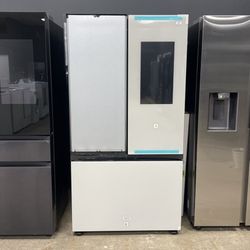White bespoke refrigerator with family have VSP29