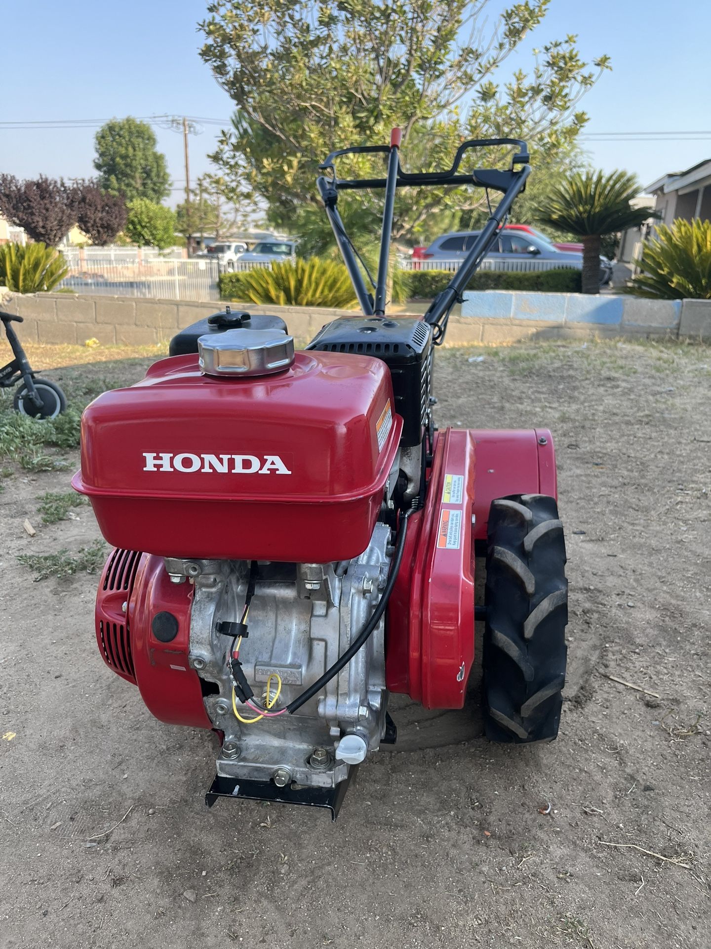 Honda FRC800 rear tine cultivator, 20 tilling width, 270cc Honda