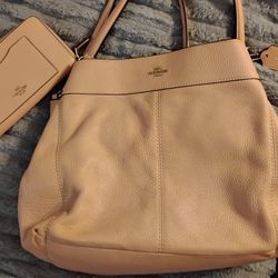 Coach Handbag With Matching Wallet