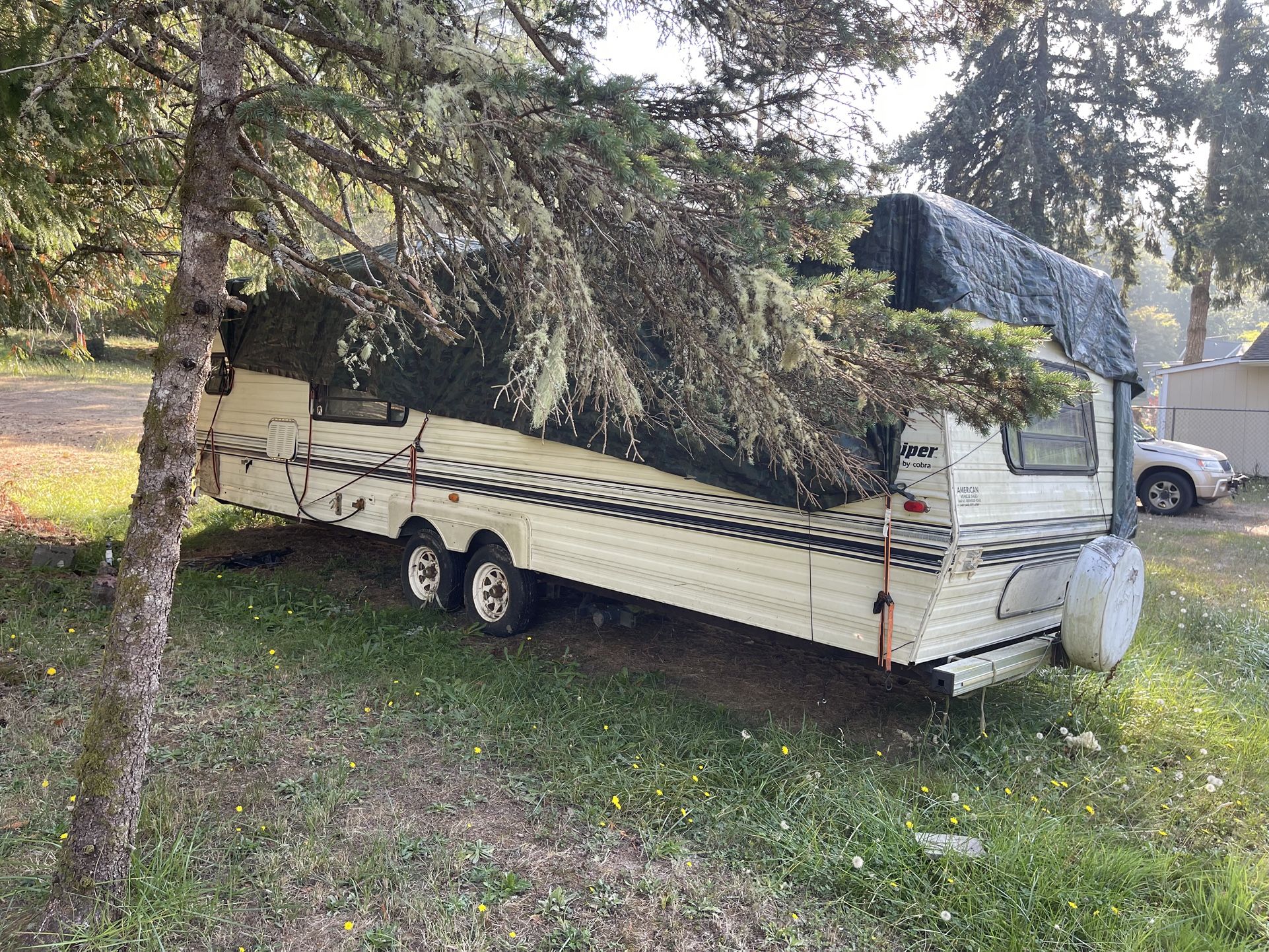 92 Travel Trailer 30ft. Make SNDPR