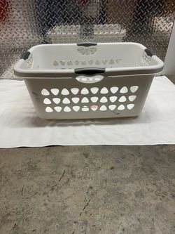 Sterilite Ultra Laundry Basket