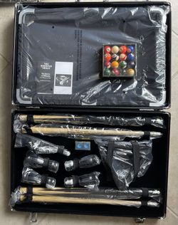 SHARPER IMAGE TABLETOP EXECUTIVE POOL TABLE SET NEW