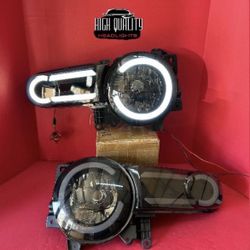 Toyota  Fj Cruiser  2007. 2014 headlights.