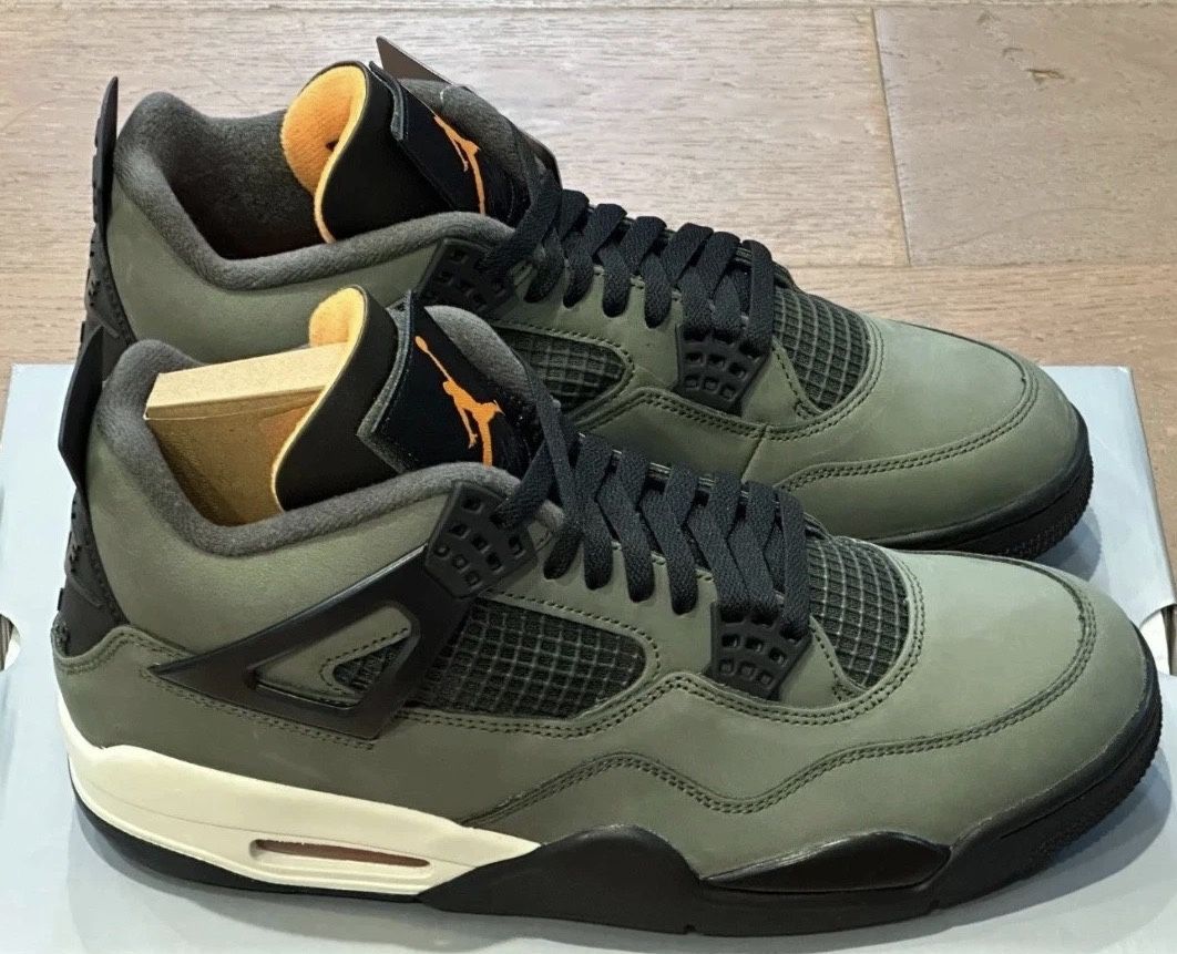 UNDEFEATED x Air Jordan 4 Size 12M NEW