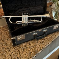 Schilke M II Silver Plated Trumpet with Mutes, Valves, Hard Case & Mouthpiece