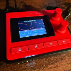 1010Music Nanobox Fireball Polyphonic Wavetable Synthesizer with Battery Case