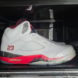 Nike Air Retro Jordan 5 Black Tongue 2013