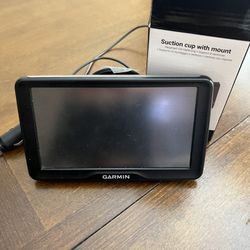 GARMIN DEZL 760 LM 7''GPS FOR TRUCK/RV/AUTO bundle charger mount & computer cord