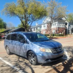 2011 Honda Odyssey  Exl navigation