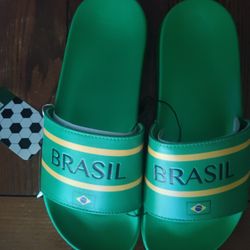 Brand New World Cup Brazil Men's Slides Size 9/10