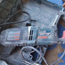 Bosch Bulldog Rotary Hammer 