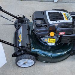 Yard Machine Self Propelled Mower. 