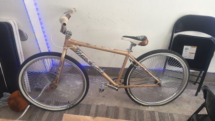 Used Mr cartoon x born raised bike