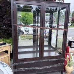 Cabinet W/glass Shelf’s