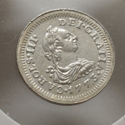 (STATUS: NOVELTY) HISPANIC MINI SILVER COIN (1773 R.M.) CAROLS-III 