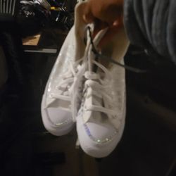 size 6.5 converse female 