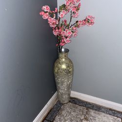 2 Vase With Flowers 