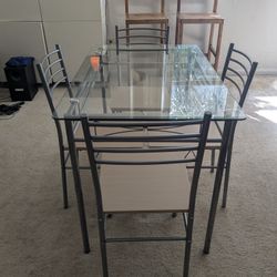 Dinner Table Like New