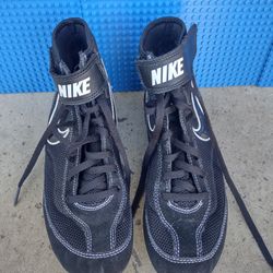 Nike Kids 5.5Y Speedsweep VII Wrestling Shoes