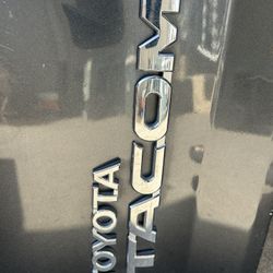 Toyota Tacoma Tail Gate 