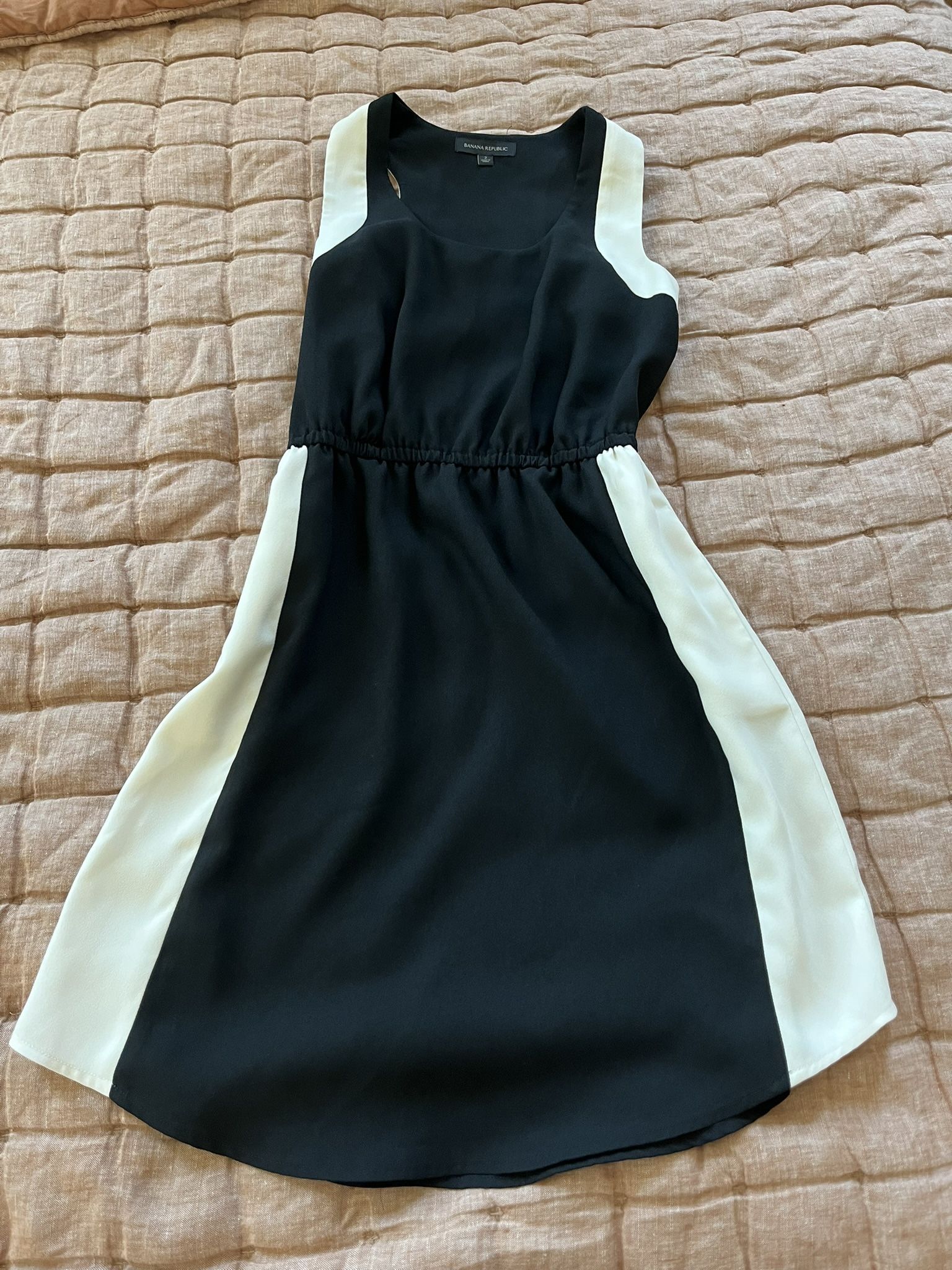 Banana Republic color block dress