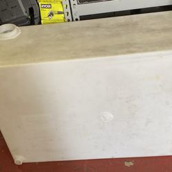 Like new 50 gallon low profile water tank only asking $300 (financing available)