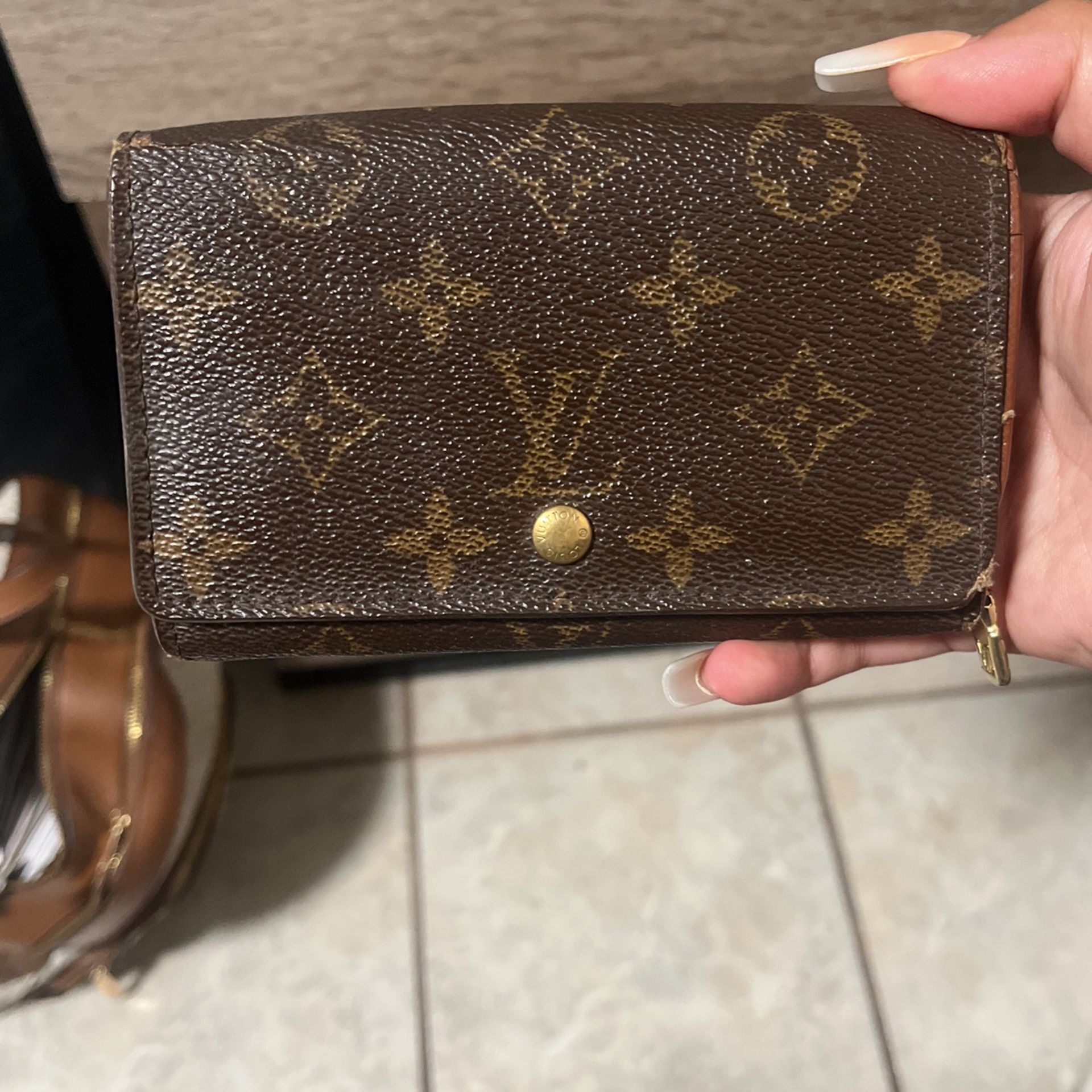 Louis Vuitton Bags Real/Authentic/As New for Sale in Phoenix, AZ - OfferUp