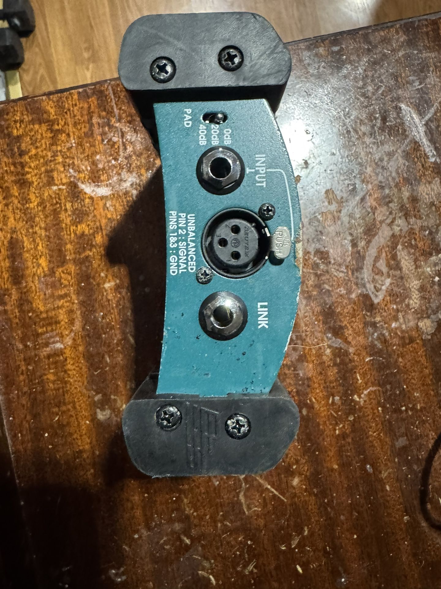 BSS AR-133 Active DI Box