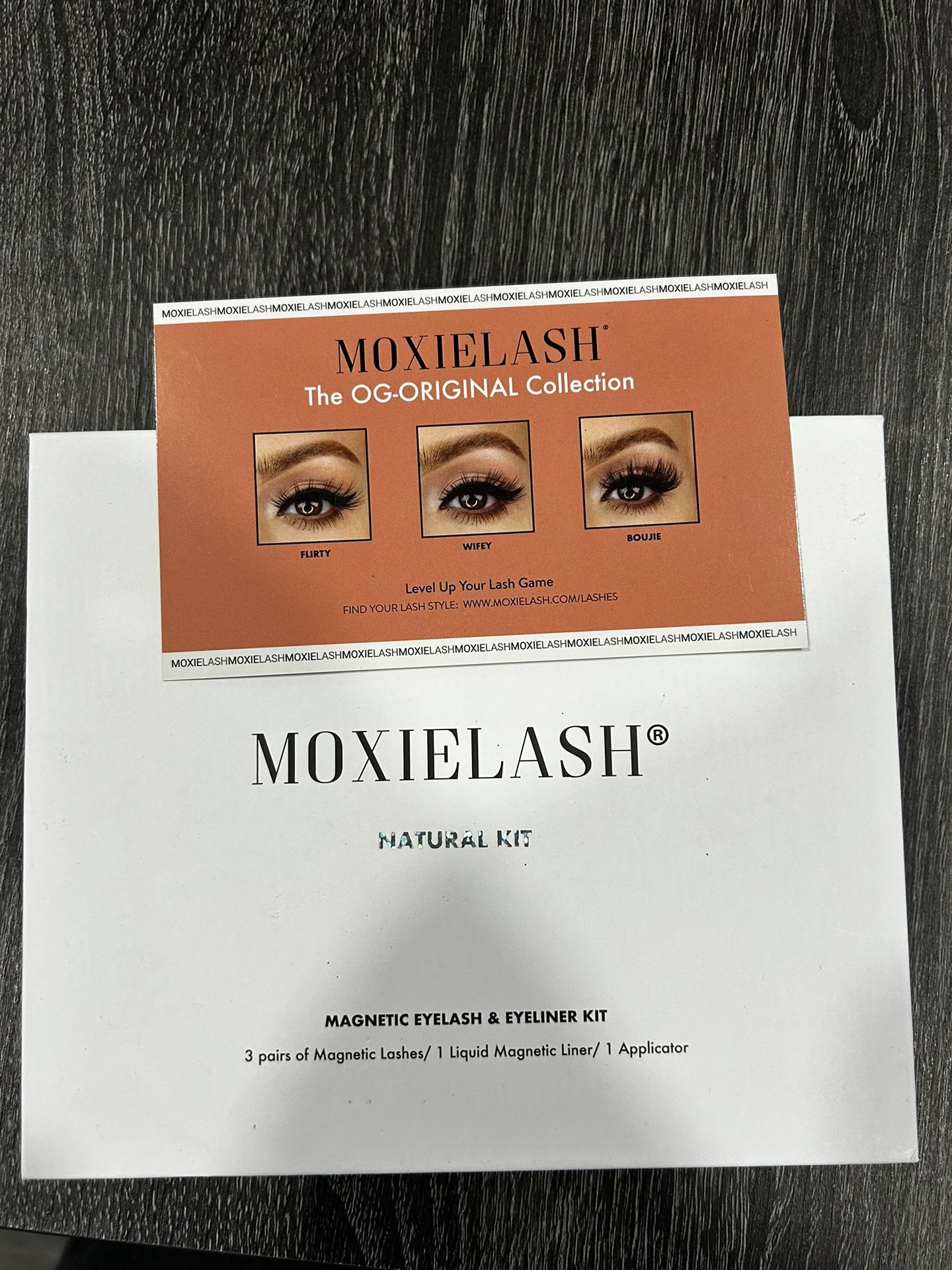 MoxieLash fake eye lash kit new