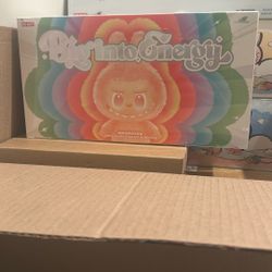 LABUBU V3 Big Into Energy