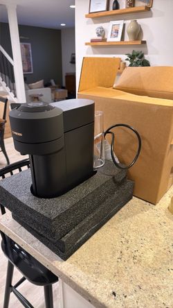 NEVER USED Nepresso Virtuo Next