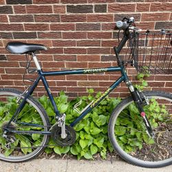 Specialized Hardrock mountain bike