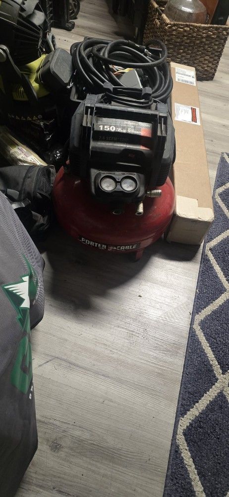 Pancake Air Compressor Works Great, Like New