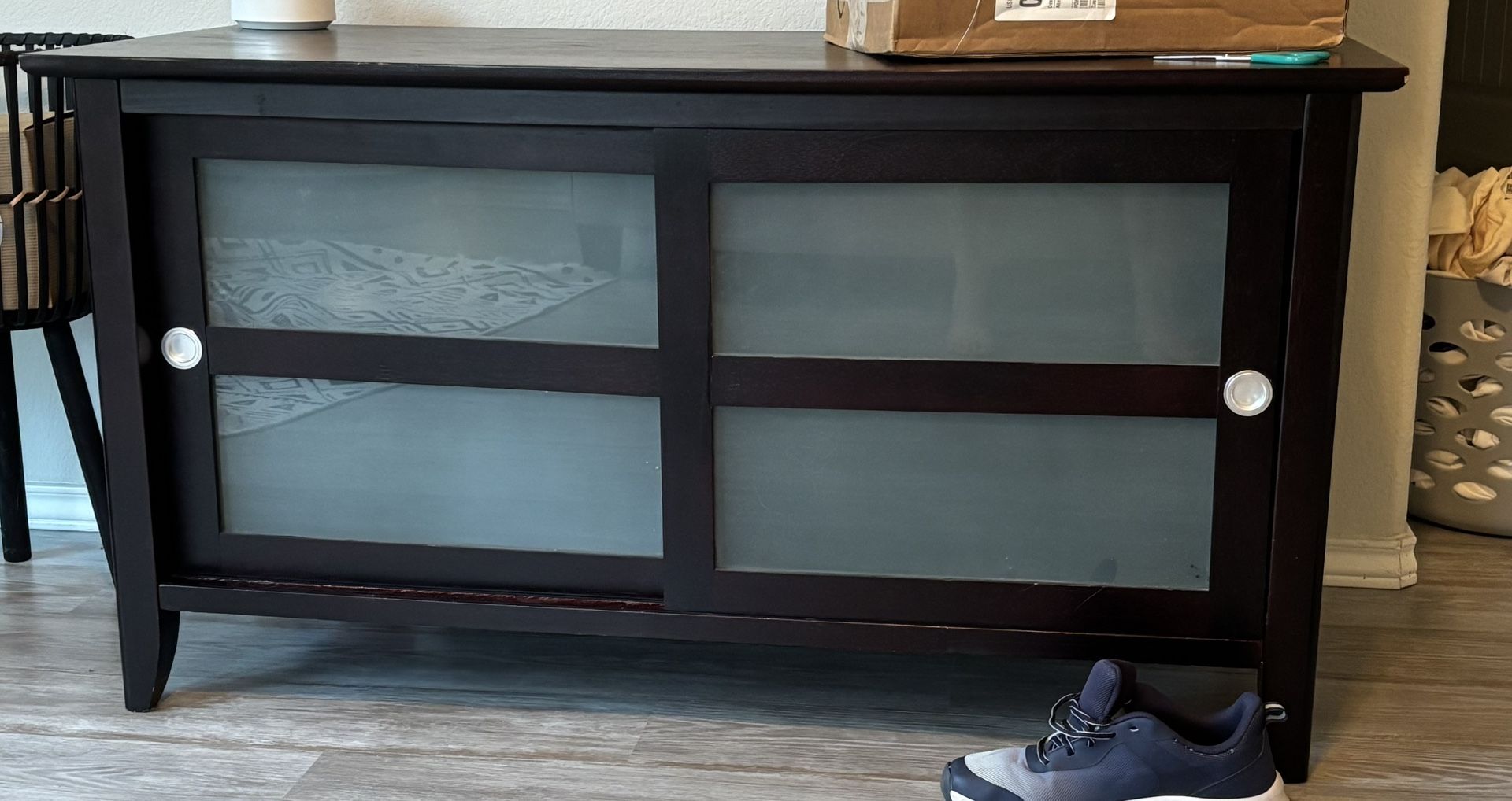 Media Console -TV STAND