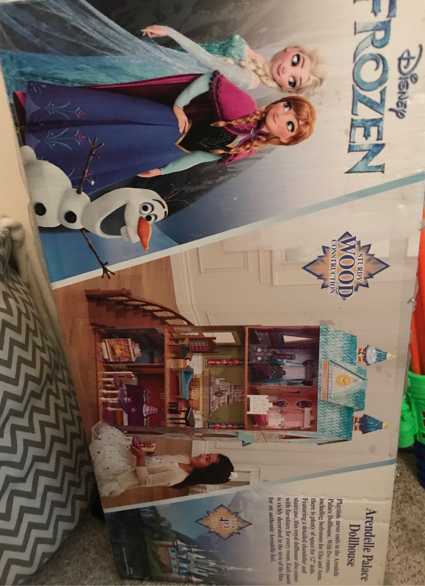Disney frozen doll house brand new!