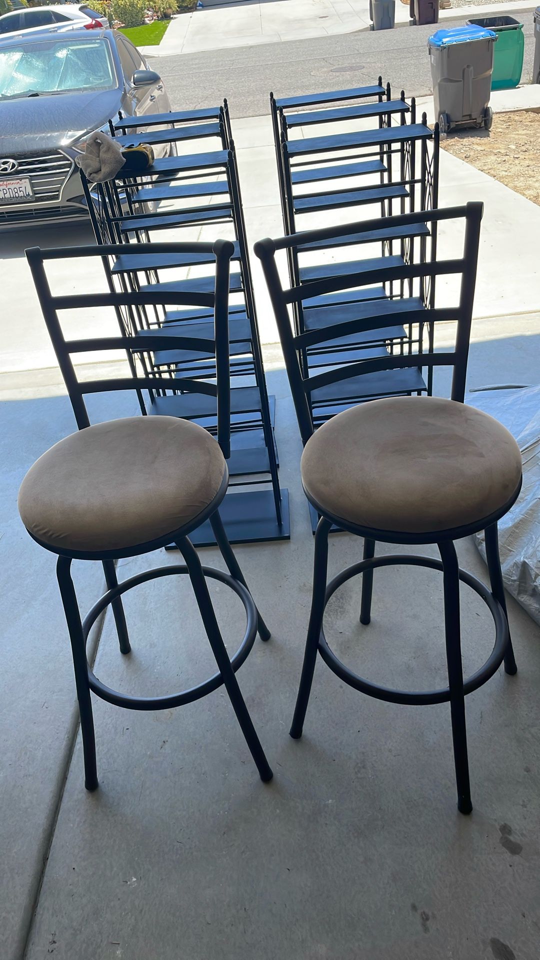 Swivel Bar Stool