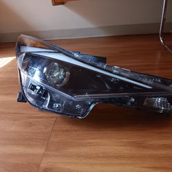 2022 Hyundai Elantra  Right Side Headlight