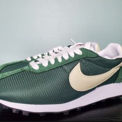 New - Nike - Women's 7.5