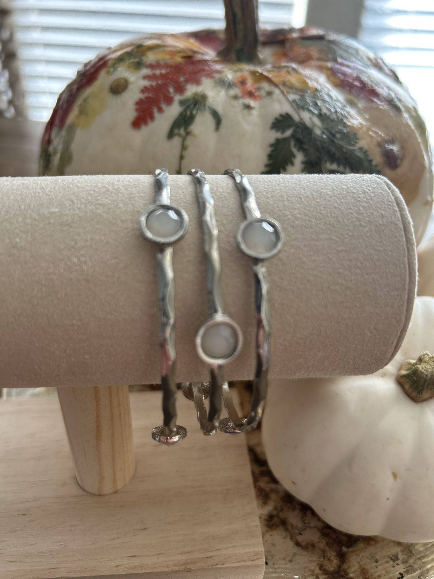 Women’s Silver Hammered Bangles
