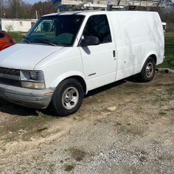 2001 Chevrolet Astro Van