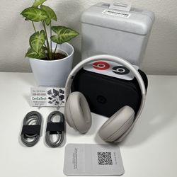 Beats Studio Pro - Wireless Noise Cancelling MQTP3LL/A New, Open-Box (AUTHENTIC)