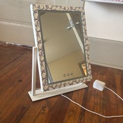 Impression Hello Kitty Vanity Mirror