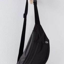 FP Movement by Free People Ripstop Runner Belt Bag Black NWOT