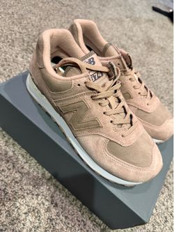 New Balance 574 brown 8.5 women