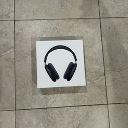 AirPod Max Wireless Over-Ear Headphones 