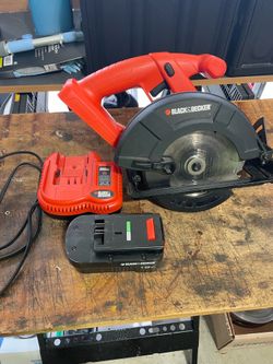 Black & Decker Circular Saw with Battery & Charger