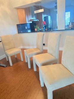 4 Chairs 🪑 YES AVAILABLE  for only $50.00 cash only